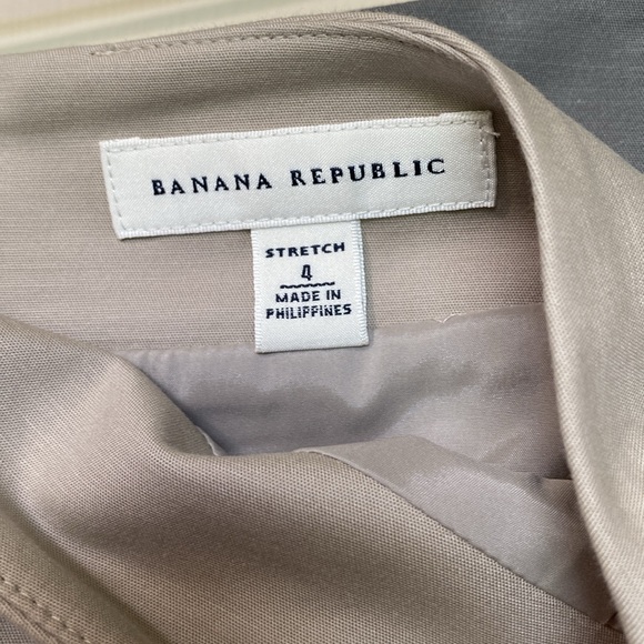 2 Banana Republic Skirts - Picture 4 of 5